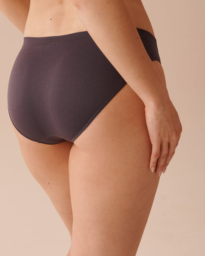 Seamless Bikini Briefs_20200509_00049_02