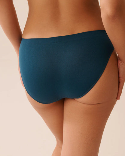 La Vie en Rose_Reflecting Pond_Seamless Fabric Bikini Panty_20200690_40241_02