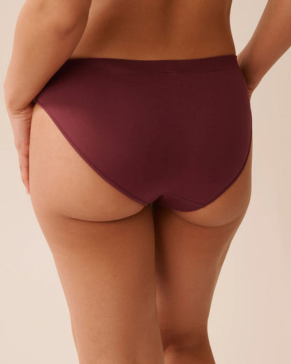 La Vie en Rose_Burgundy_Seamless Fabric Bikini Panty_20200690_50062_02