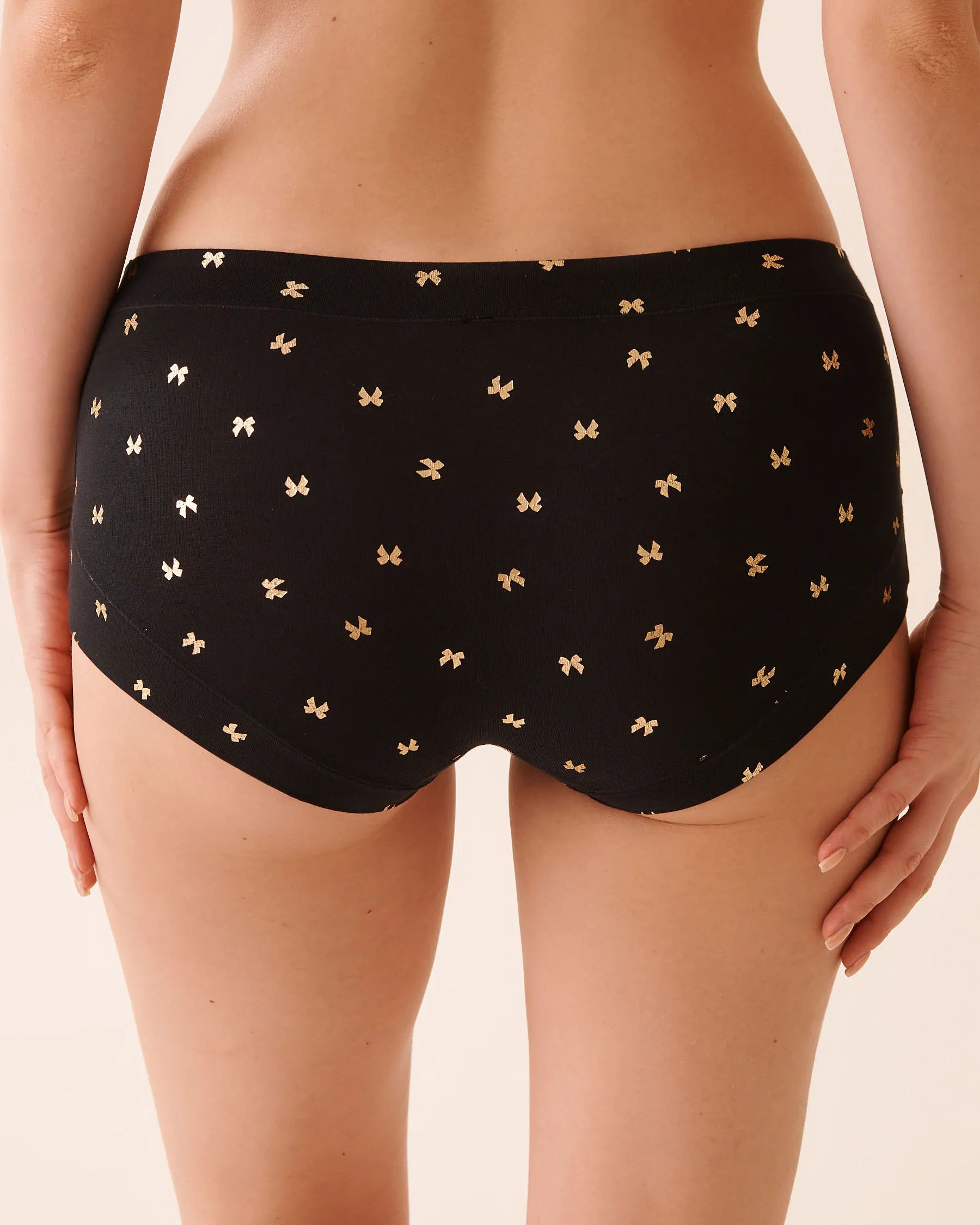 La Vie en Rose_Black Beauty &amp; Gold Bows_Modal Boyleg Panty_20200714_P00475_02