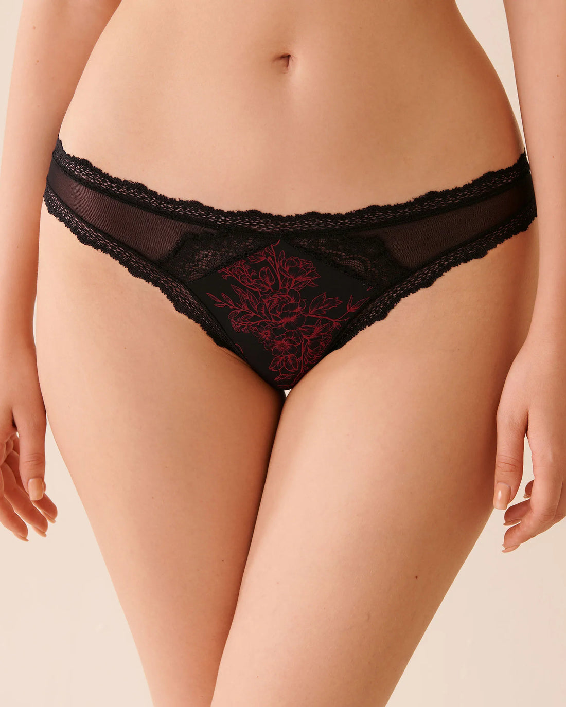 La Vie en Rose_Black Beauty &Savvy Red Floral_Mesh and Lace Trim Bikini Panty_20200723_P00474_01