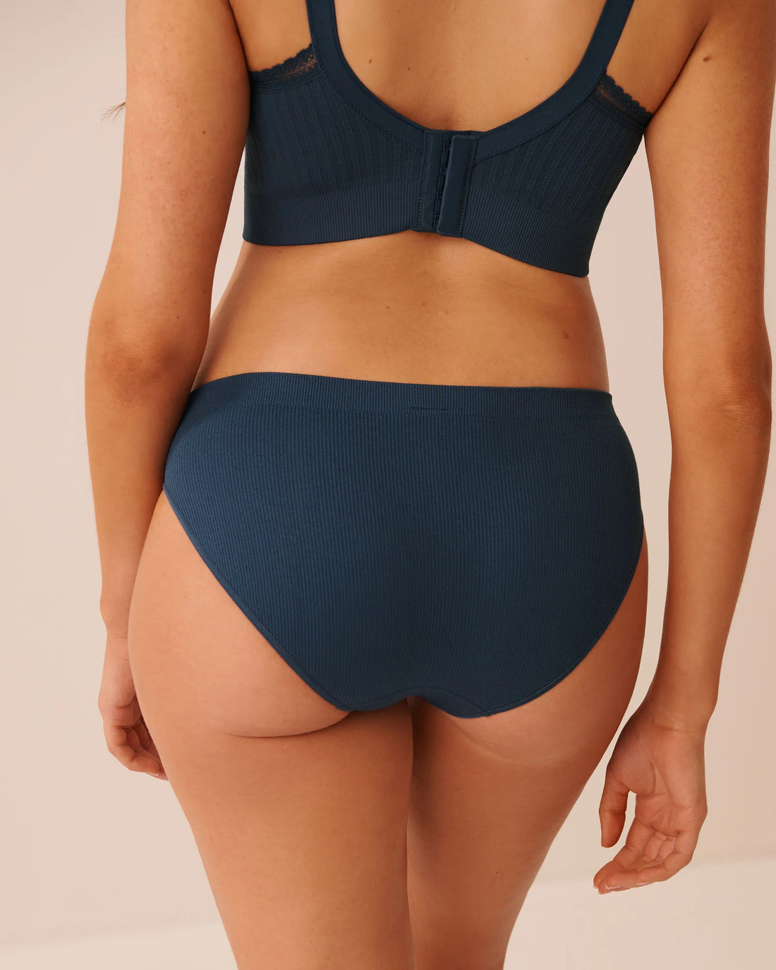 La Vie en Rose Midnight Navy Women Seamless Fabric Ribbed Bikini Panty SKU: 20200837_40008 Image 02