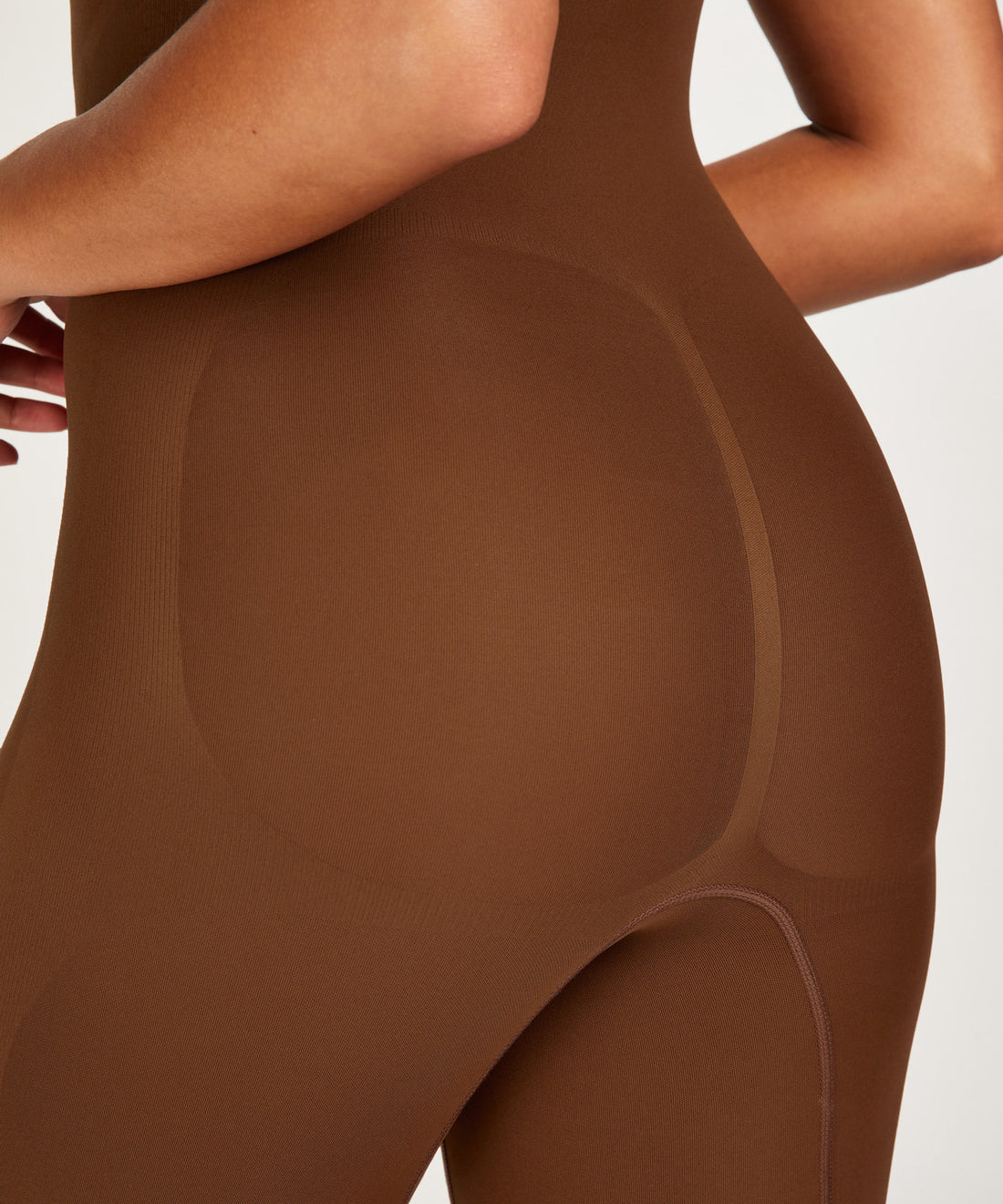 Smls Tigh Slimmer Body_202140_Dark Berry_04