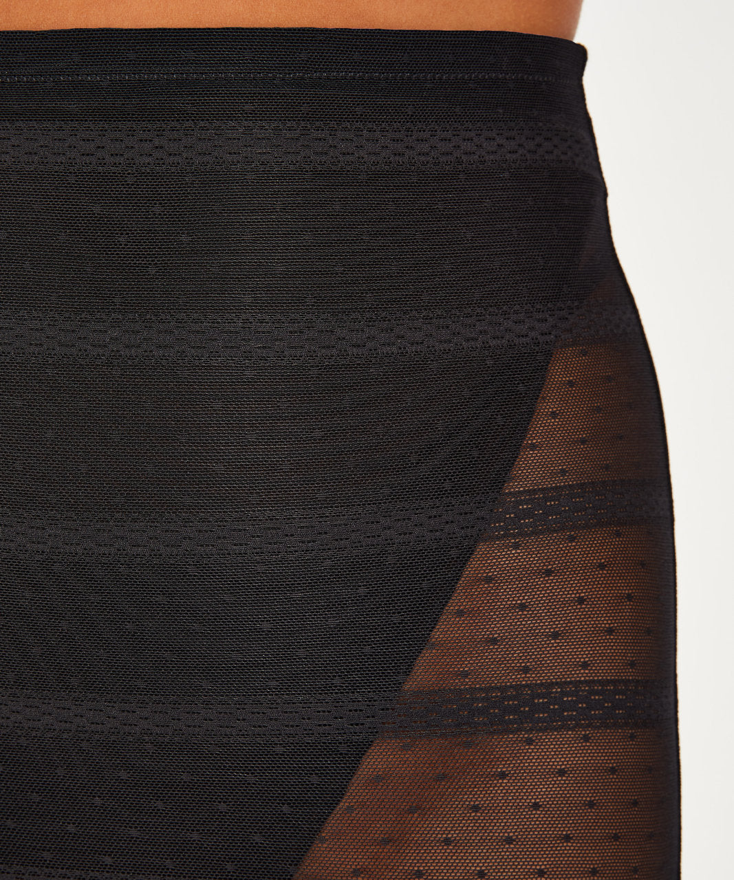 Mesh Thigh Slimmer_202219_Caviar_04