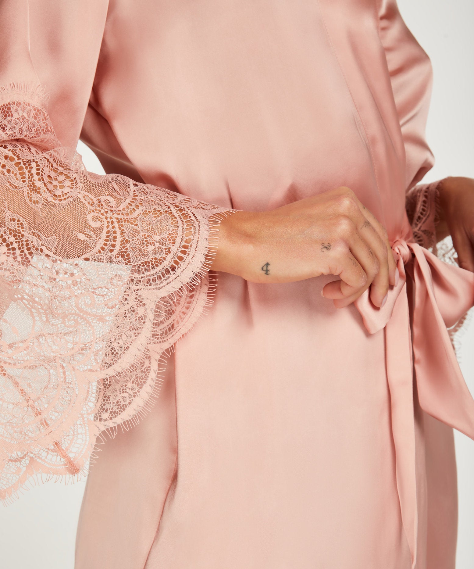 Kimono Satin Lace_202350_Peach Skin_04