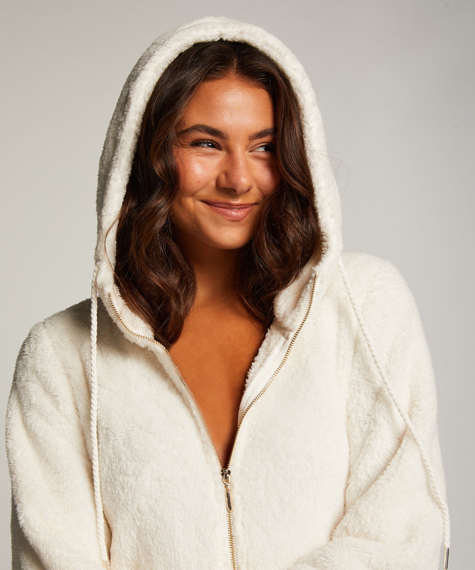Onesie Fluffy Fleece Hood_204165_Snow White_02