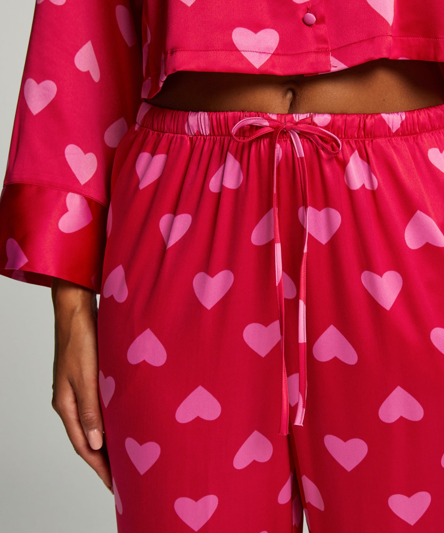 Pant Satin Hearts_204178_Bright Rose_02