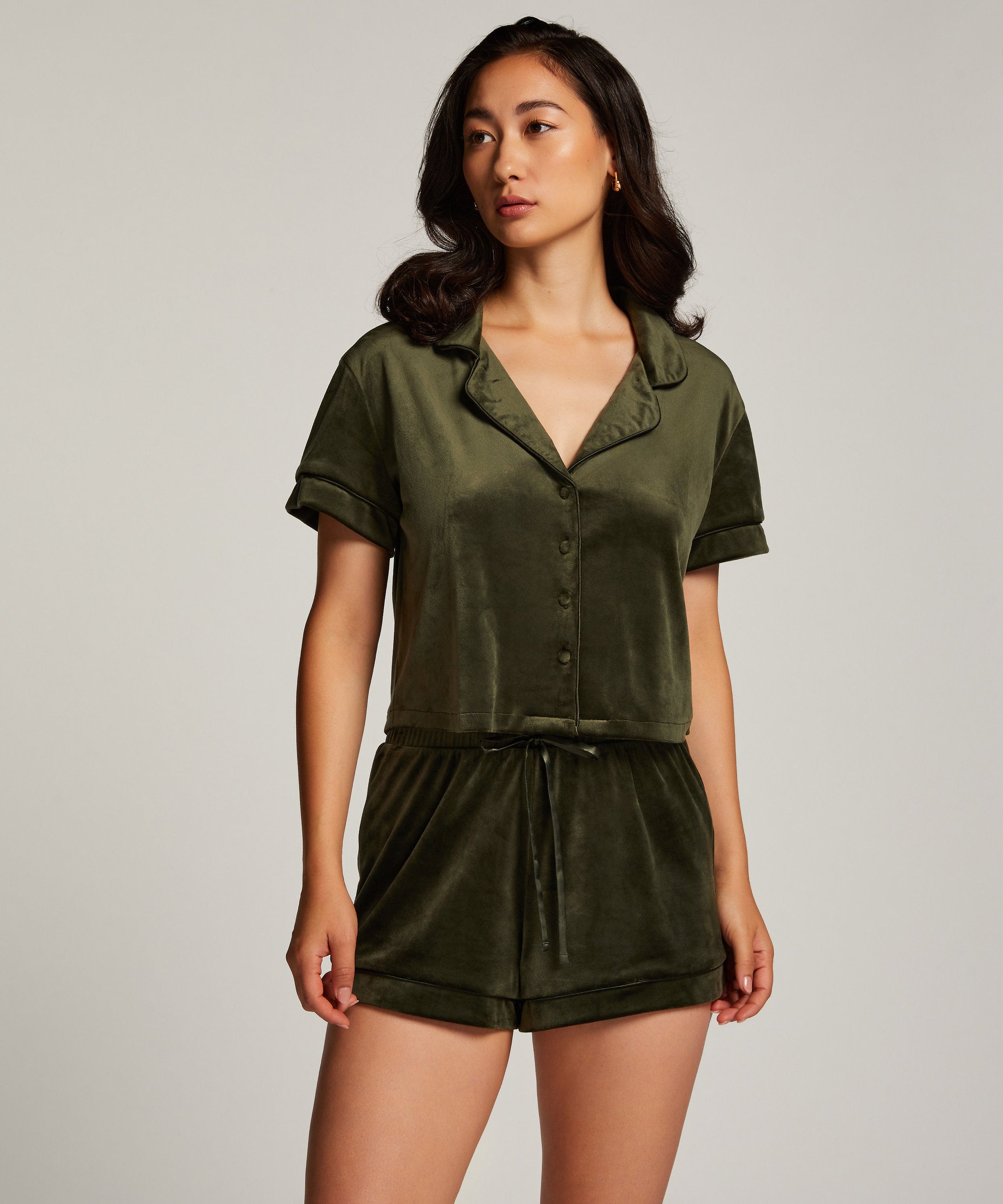 Short Sleeve Jacket Velours Piping_204238_Kombu Green_03