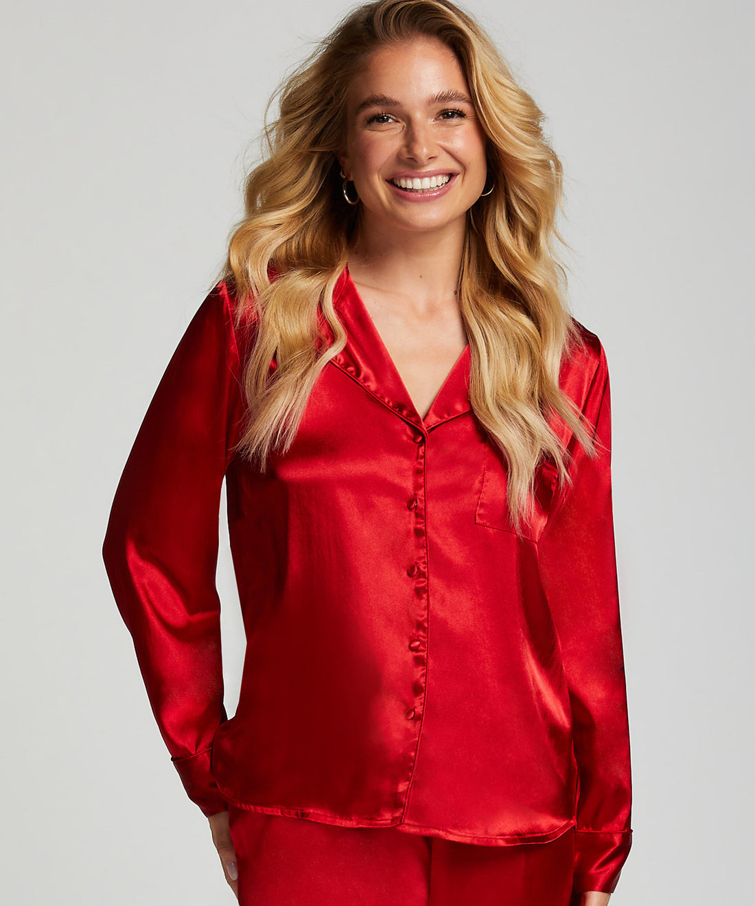 Shirt Long Sleeve Satin Minimal_204261_Tango Red_01