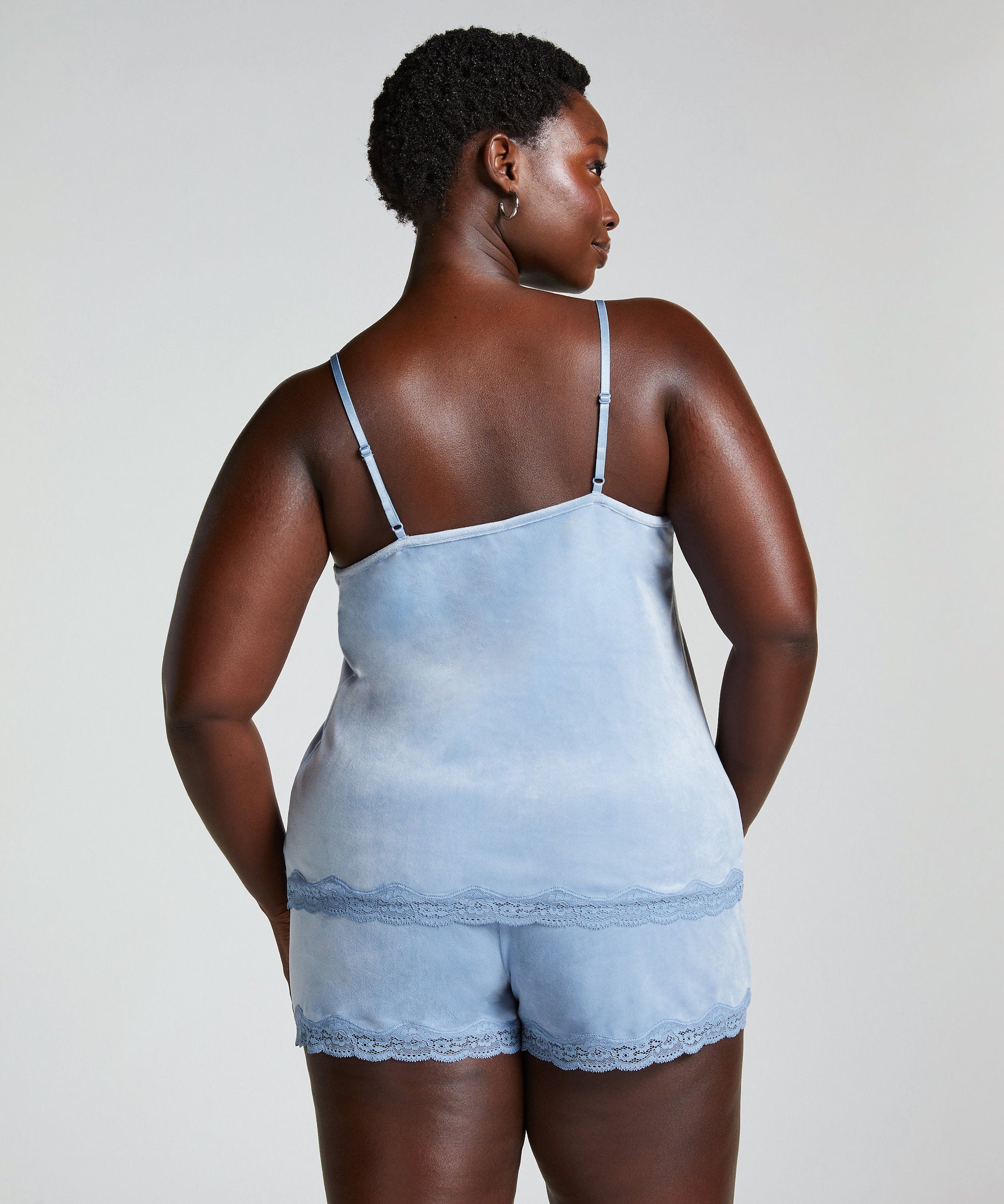 Hunkemoller_Velvet Lace Shorts_206545_Soft Chambray_05