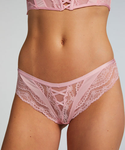 Selina Brazilian_206719_Romance Rose_04