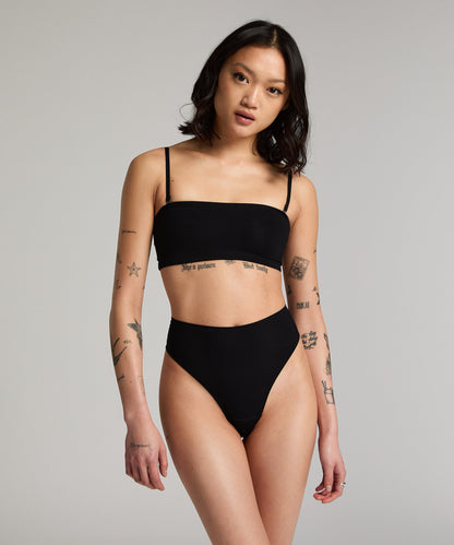 Hunkemoller_Smooth Bandeau Bralette_206769_Caviar_03