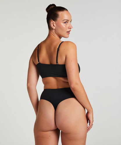 Hunkemoller_Smooth Bandeau Bralette_206769_Caviar_06