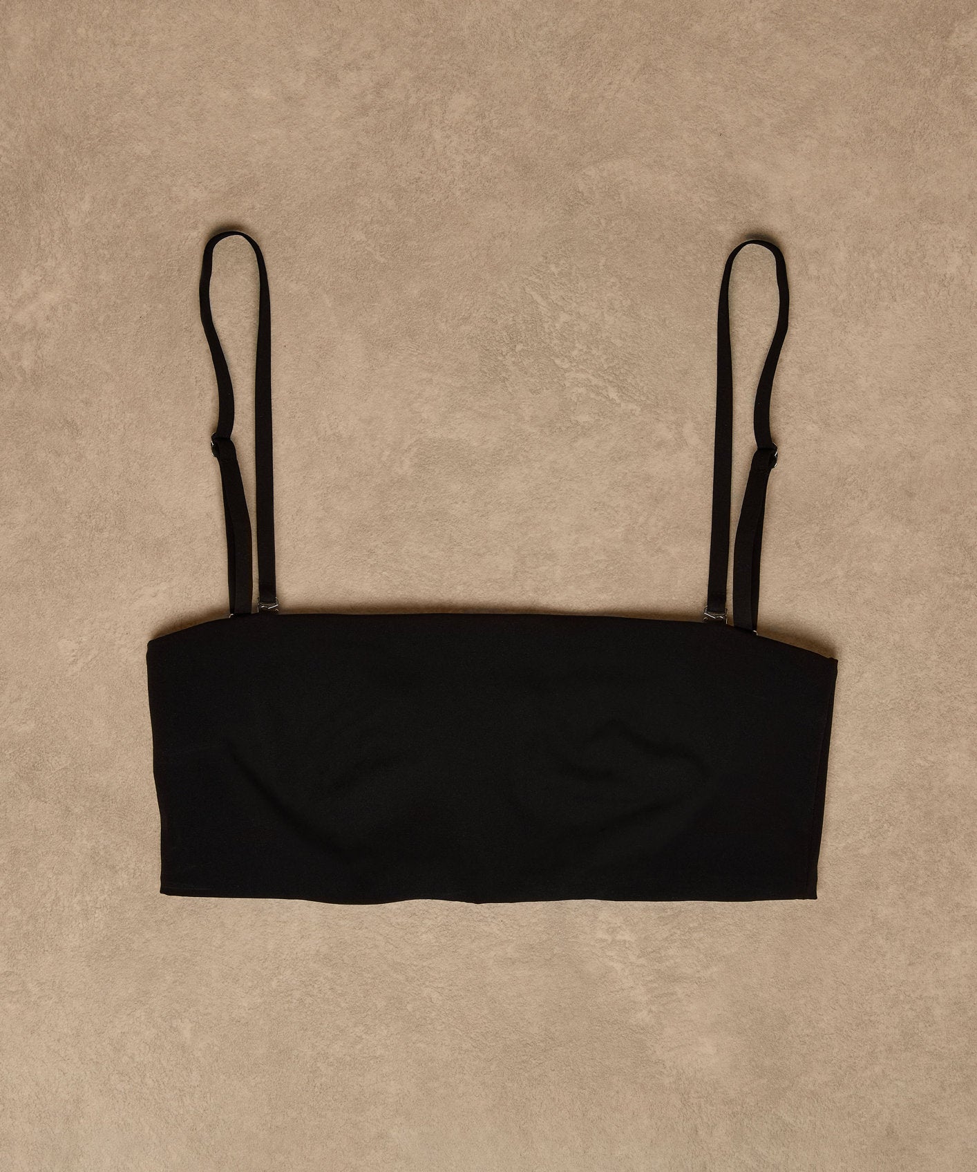 Hunkemoller_Smooth Bandeau Bralette_206769_Caviar_07