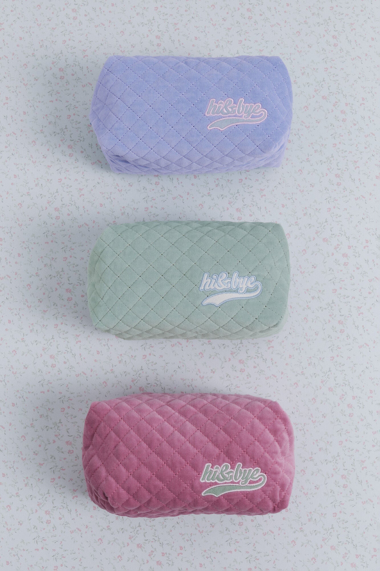 Women Secret_Green_Green Velvet Velvet Vanity Case with Embroidered Logo_2142572_22_09