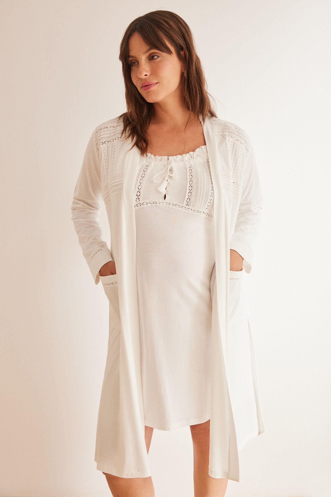 Knee-Length Robe_2177871_96_03
