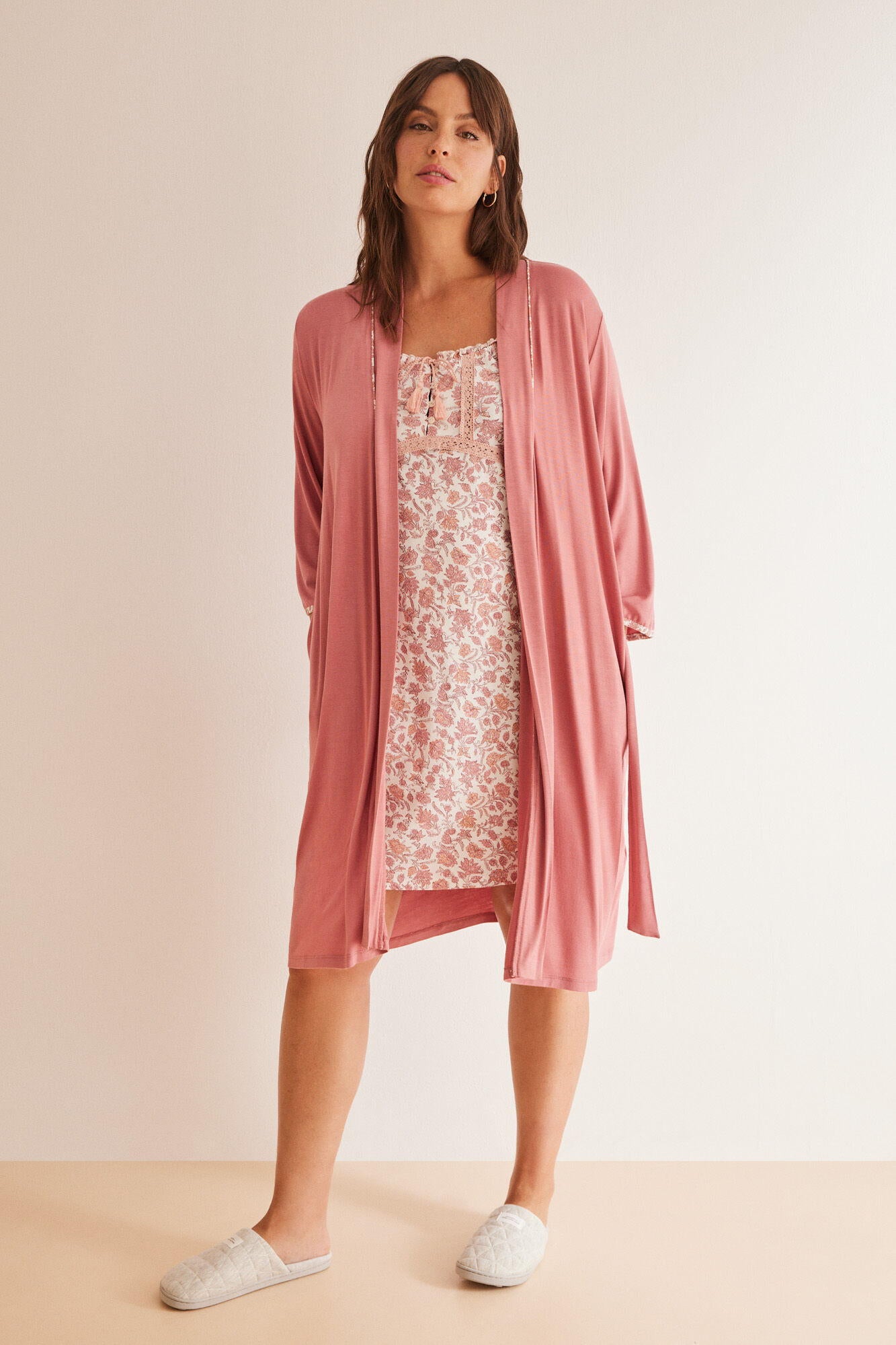 Knee-Length Robe_2177872_70_05