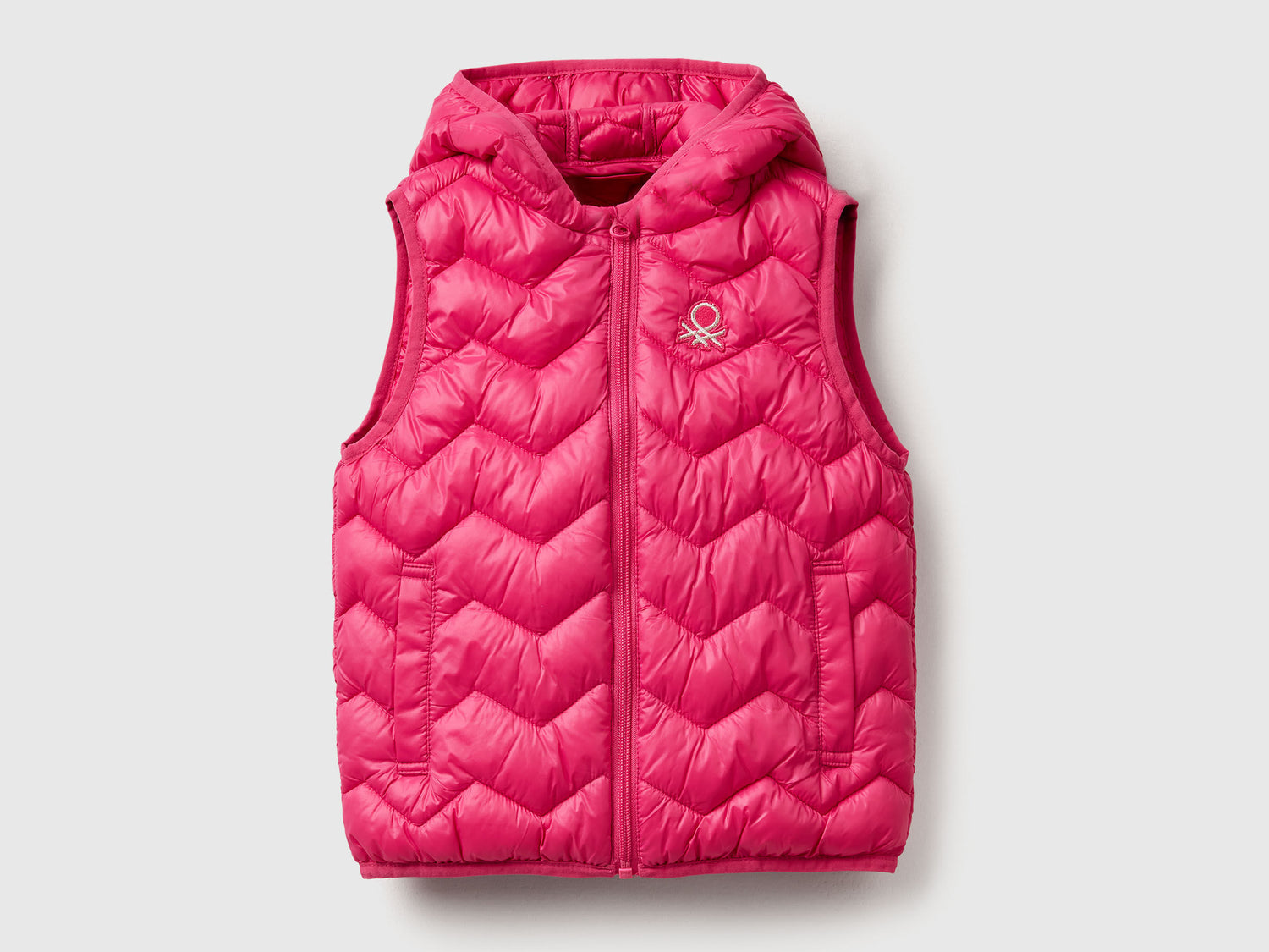 Benetton_Fuchsia_Padded Vest with Hood_21INGJ00H_1A2_01