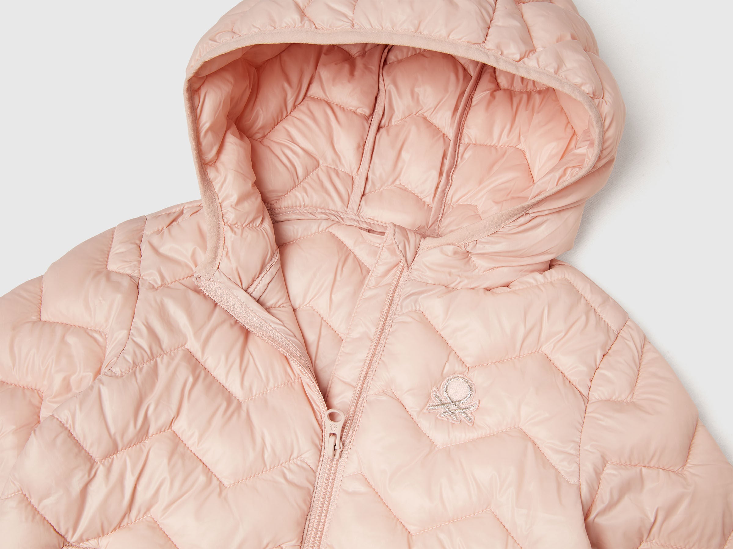 Benetton_Soft Pink_Padded Jacket with Hood_21INGN02Z_12U_03