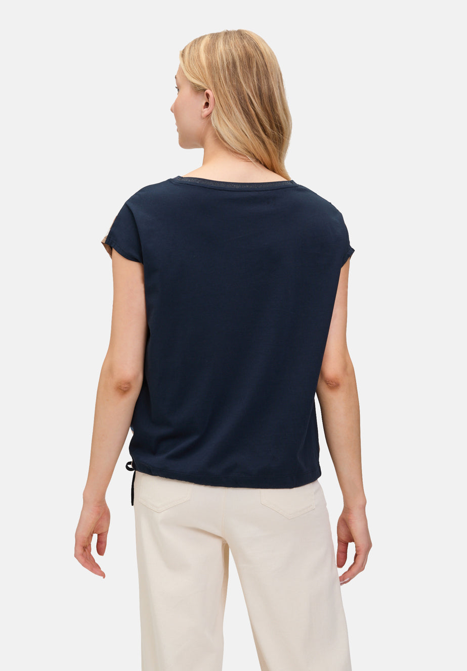 Betty Barclay_Nature/Blue_Casual Shirt with Print_2203-3354_1888_03
