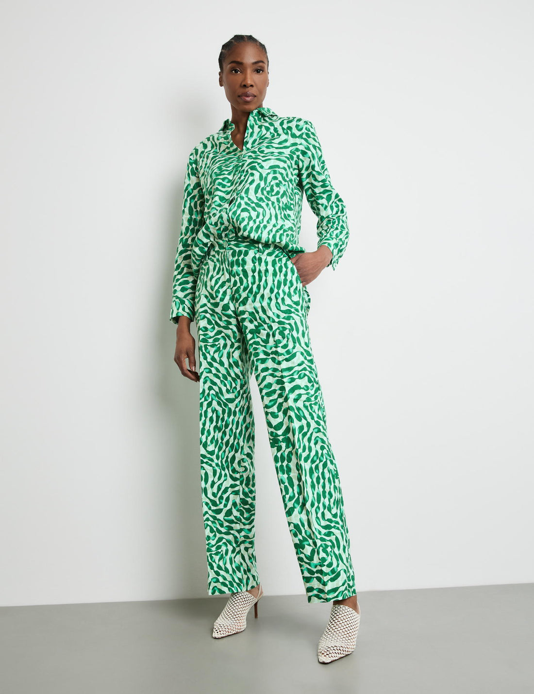 Patterned Linen Trousers With Pressed Pleats_222036-66224_5058_01