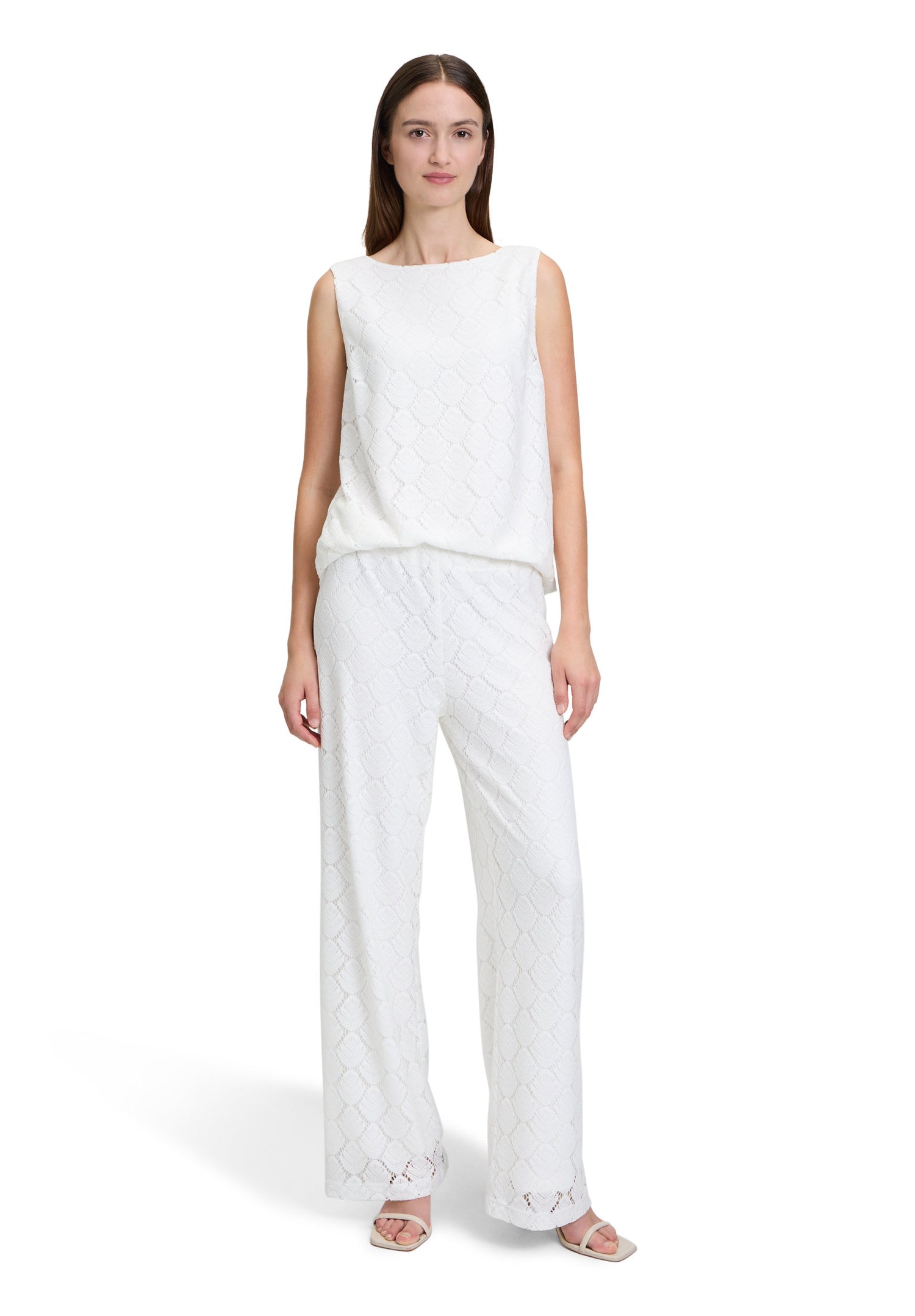 Betty Barclay_Structured Shirt with Boat Neck_2235-3234_1014_02