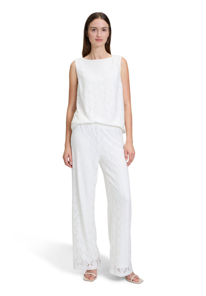 Betty Barclay_Structured Shirt with Boat Neck_2235-3234_1014_02