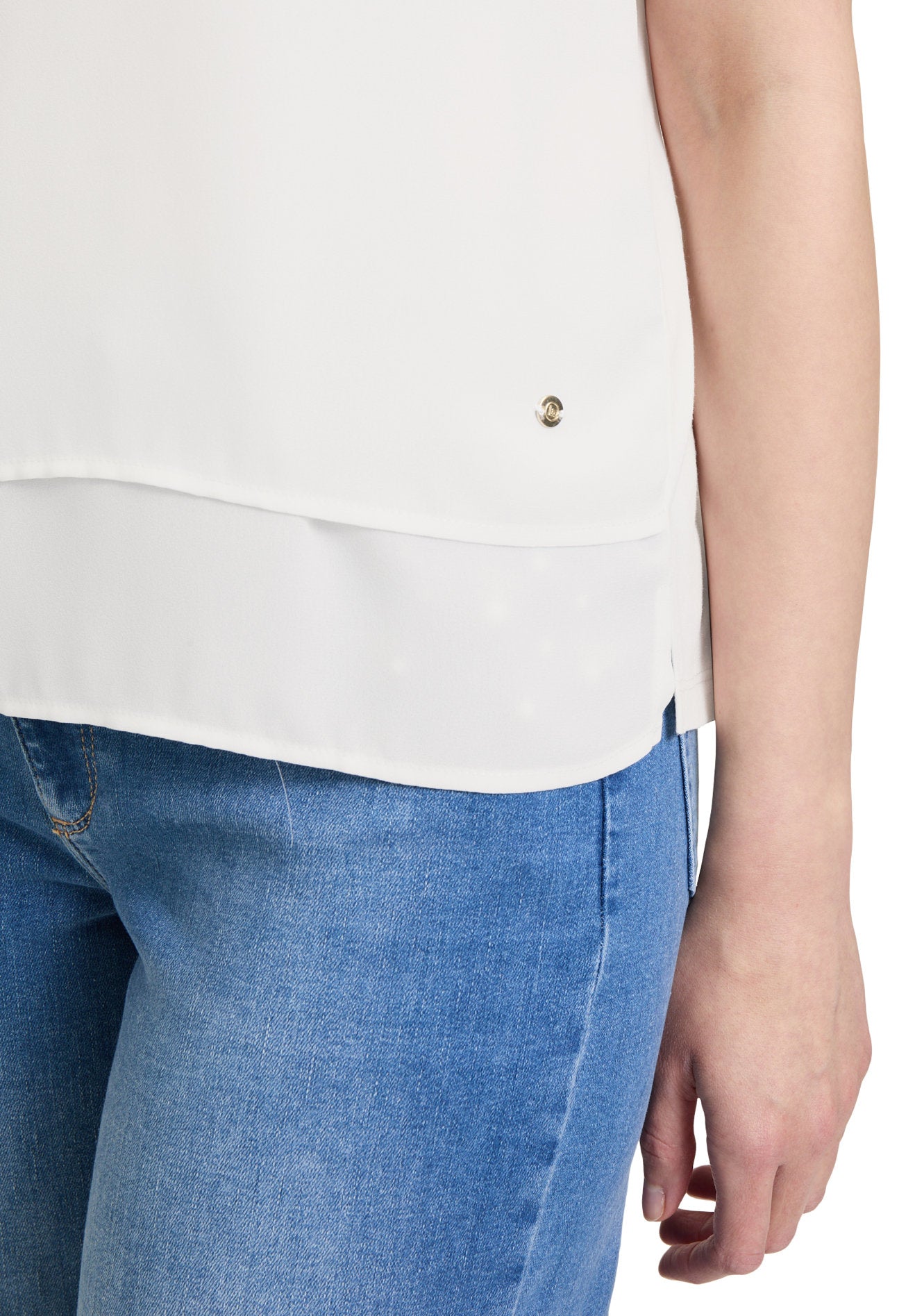 Betty Barclay_Shirt Short 1/2 Sleeve_2236-3318_1014_07