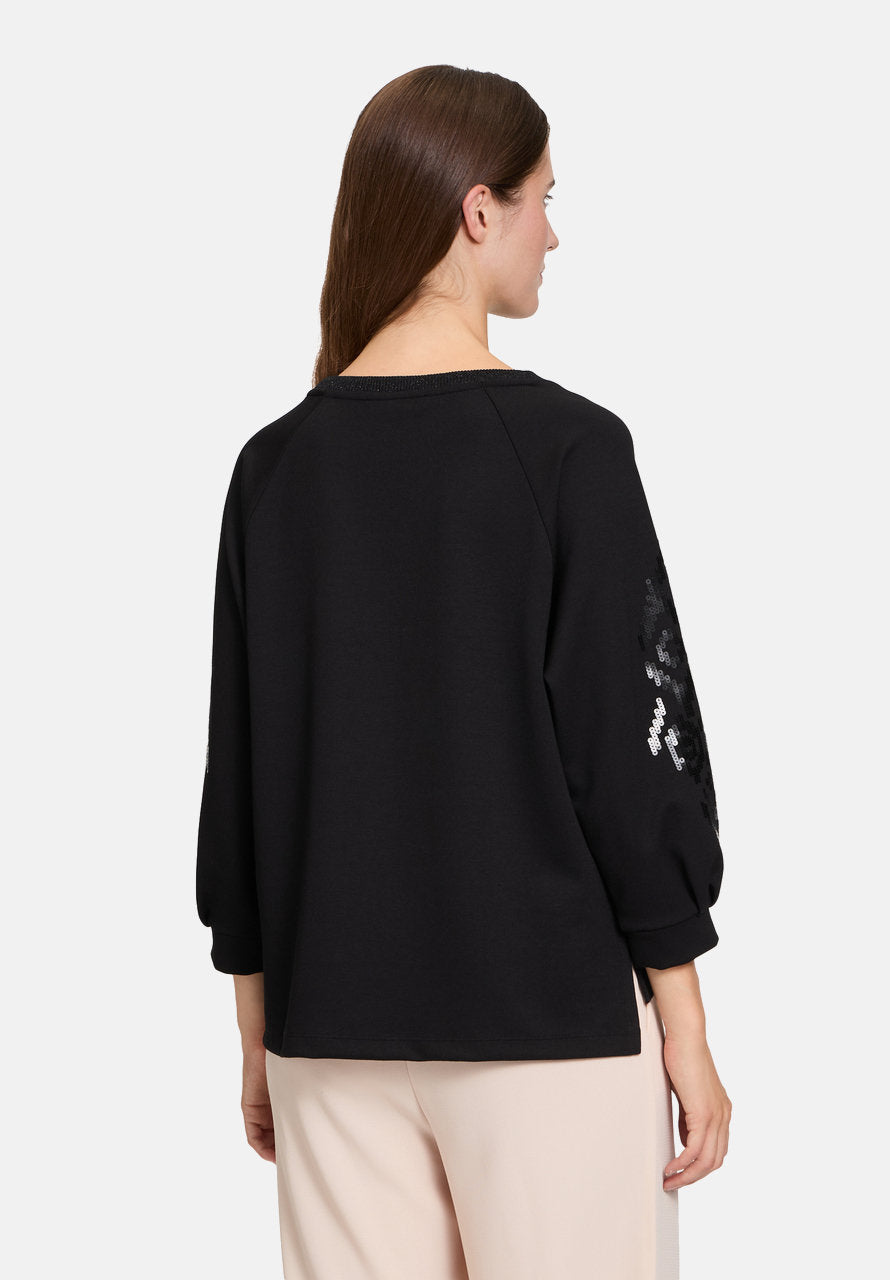 Sweatshirt
with Trumpet Sleeves_2308-2896_9045_02