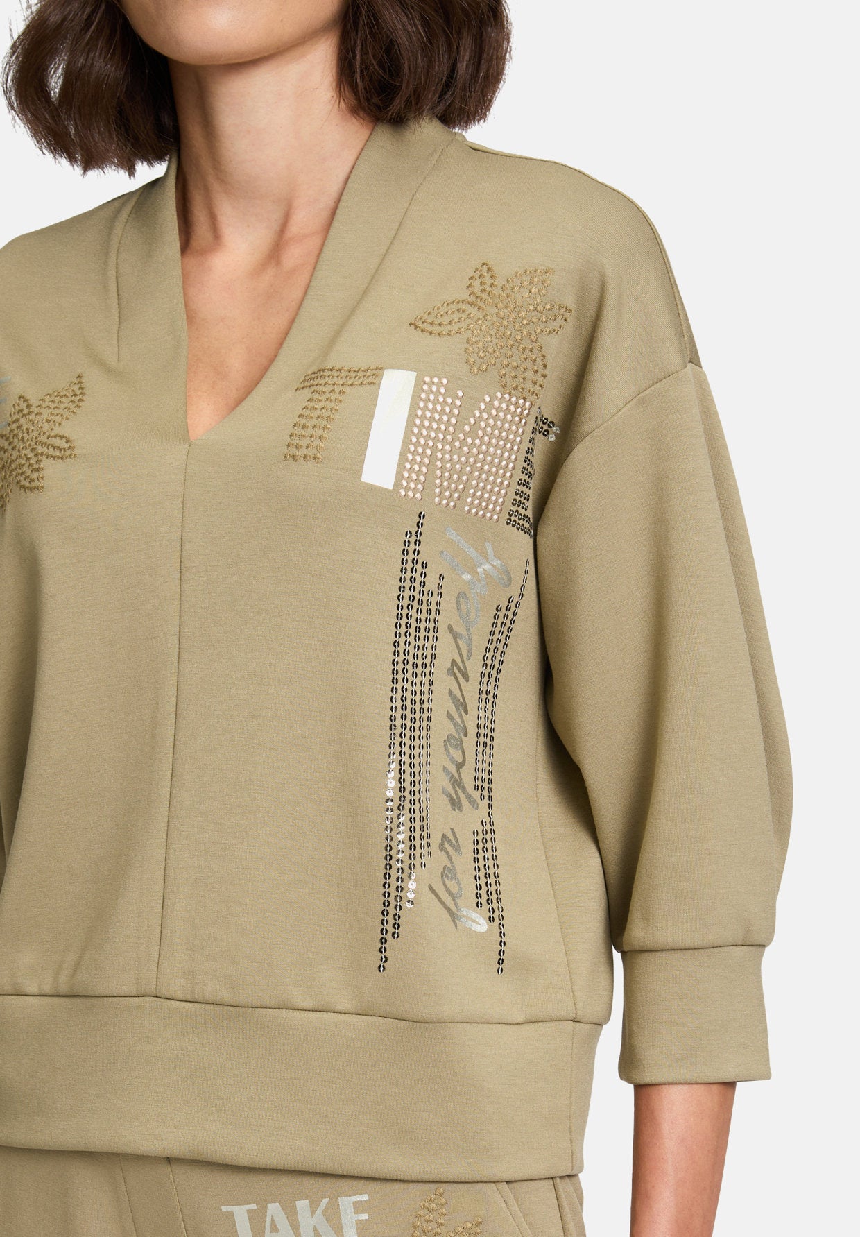 Betty Barclay_V-Neck Sweatshirt_2401-1145_7366_07