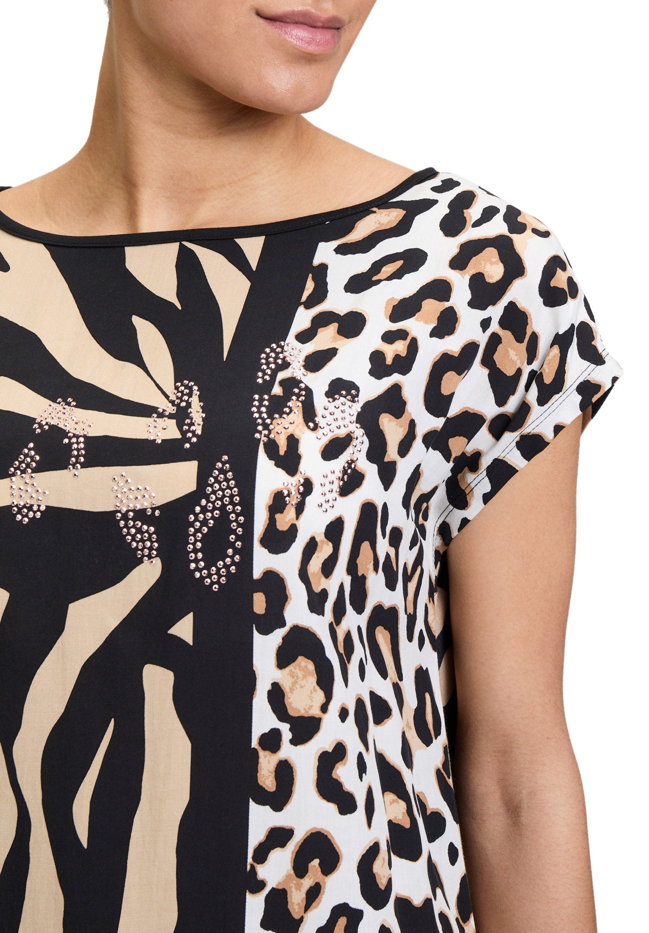 Betty Barclay_Casual Shirt with Print_2434-1273_9870_07