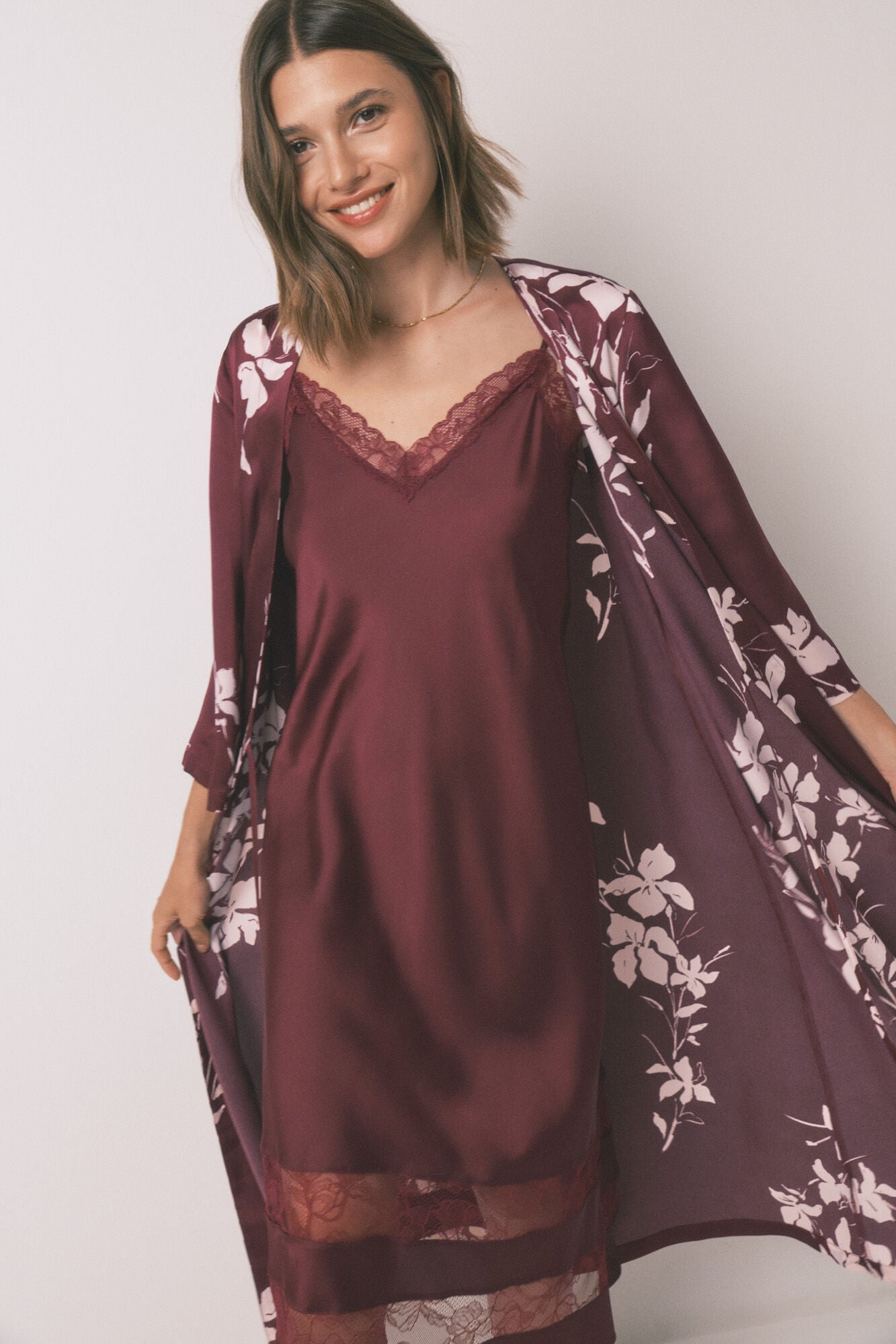 Women Secret_Red_Robe Maroon Floral Robe_2532436_58_01