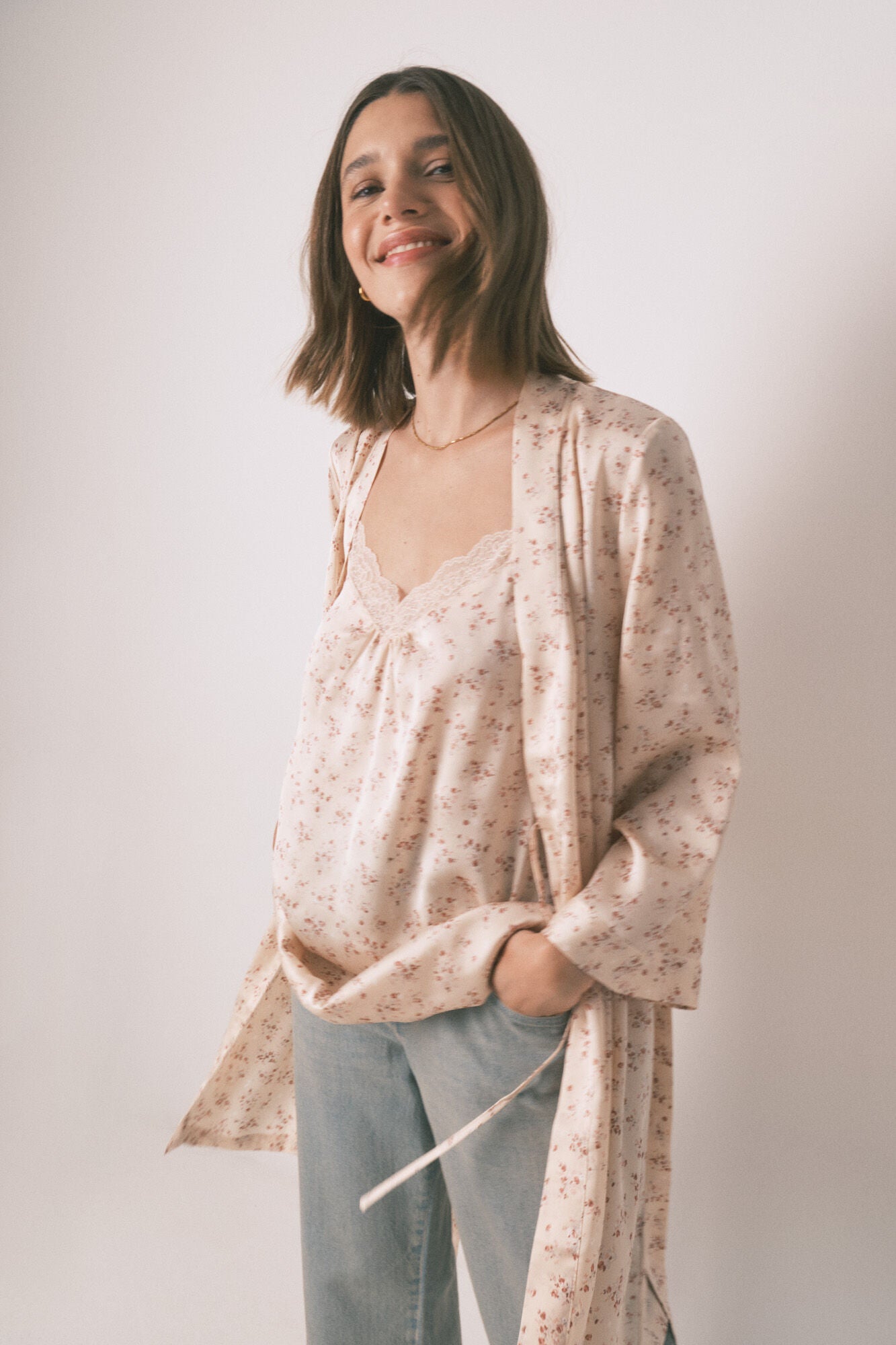 Women Secret_Pink_Loose Midi Satin Robe with Pink Flower_2532437_71_03