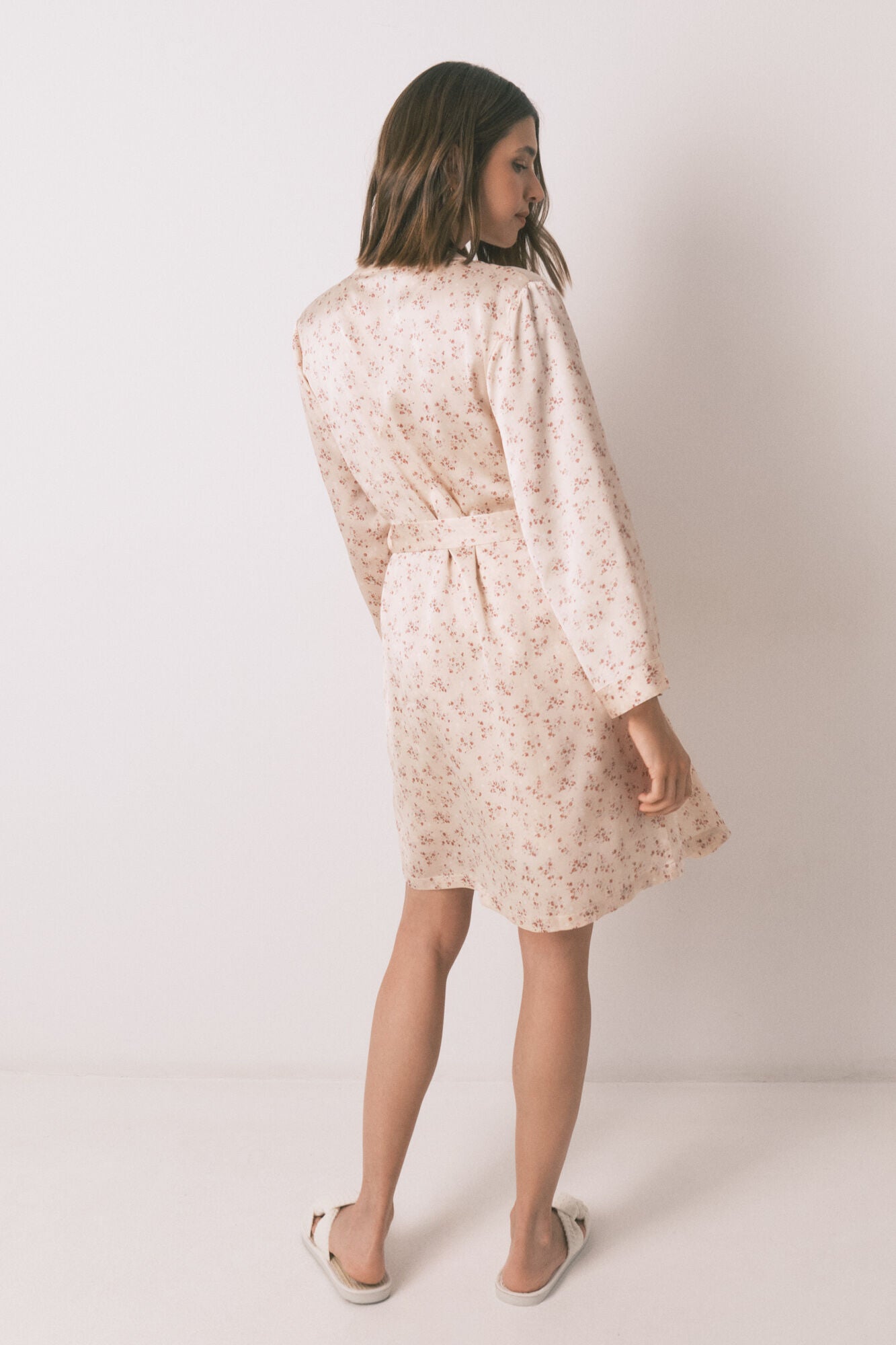 Women Secret_Pink_Loose Midi Satin Robe with Pink Flower_2532437_71_07