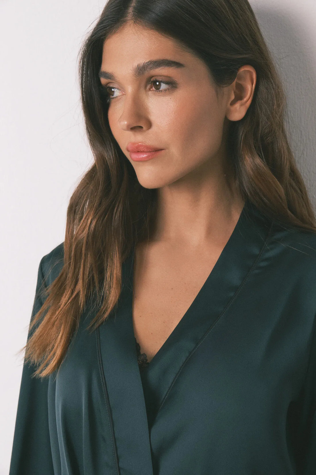 Women Secret_Bottle_Long Loose Green Satin Robe_2532441_20_02