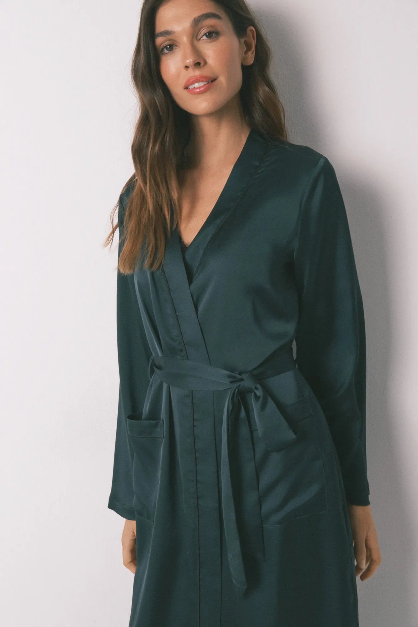 Women Secret_Bottle_Long Loose Green Satin Robe_2532441_20_03