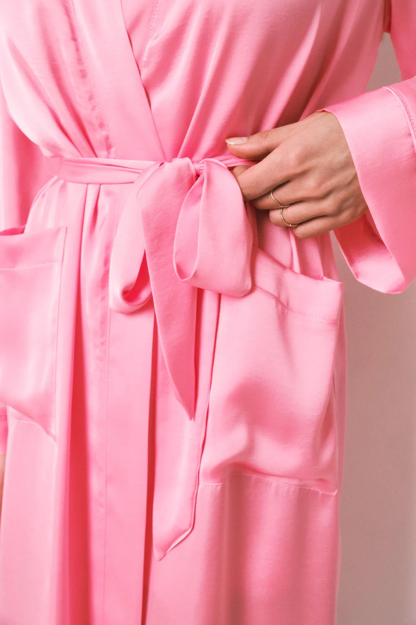 Women Secret Pink Women Pink Satin Midi Robe SKU: 2533686_71 Image 04