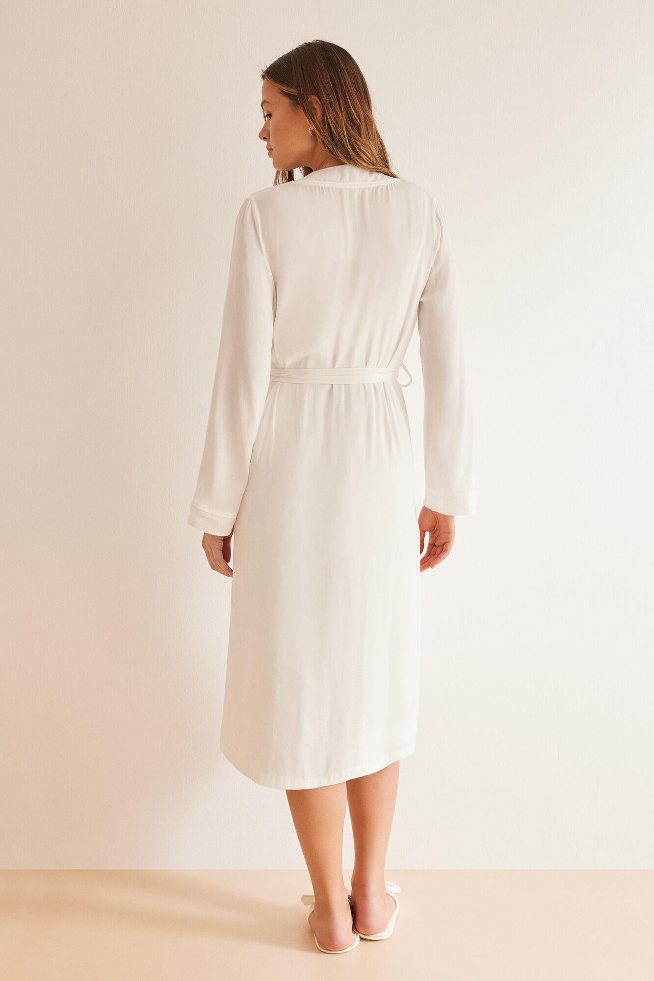 Knee-Length Robe_2537711_96_06