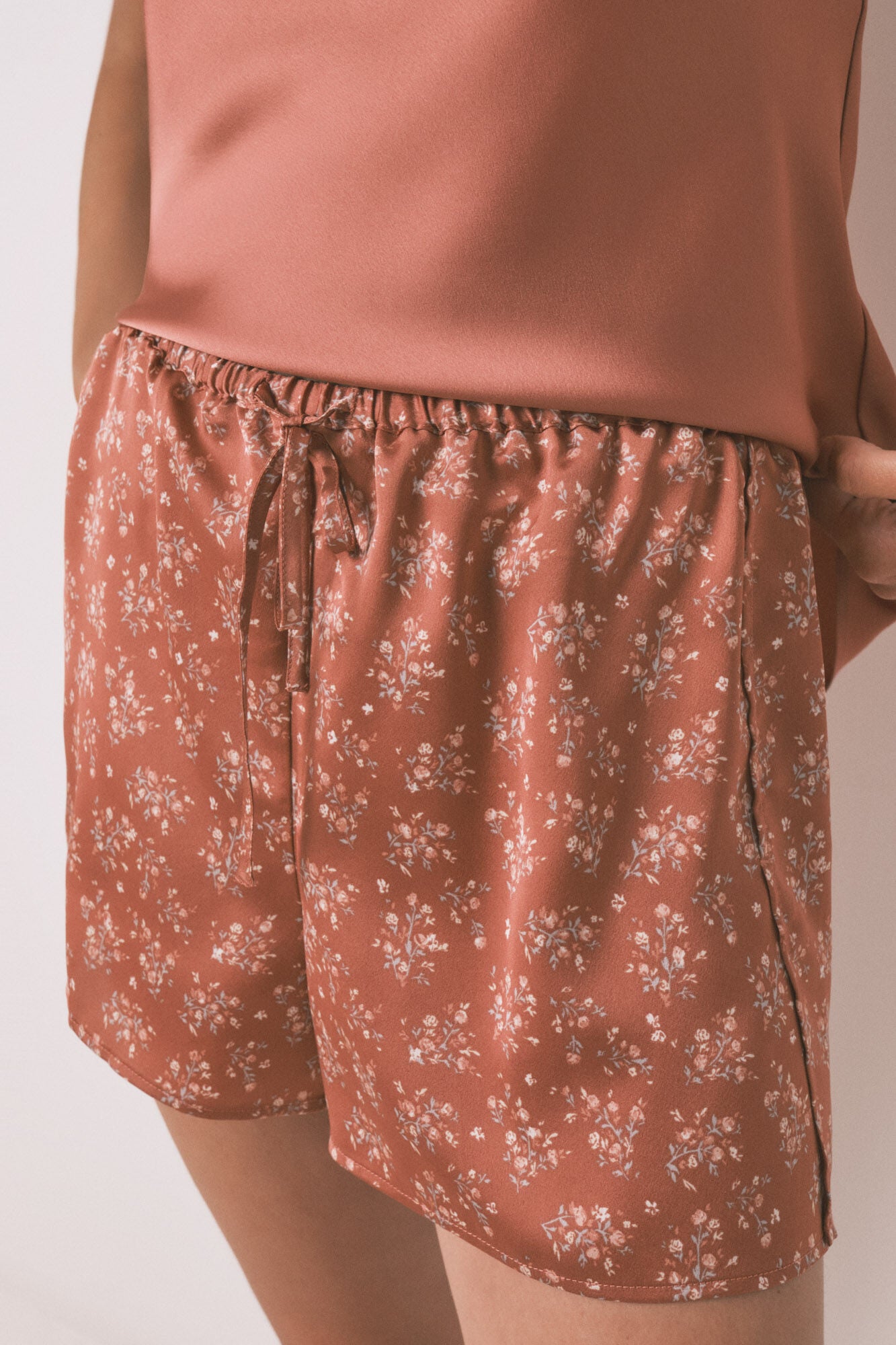 Women Secret_Pink_Orange Satin Short Pajamas_2542461_71_05