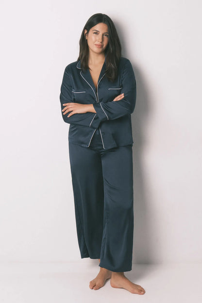 Women Secret_Medium Blue_Long Blue Satin Classic Pyjamas_2542471_12_01