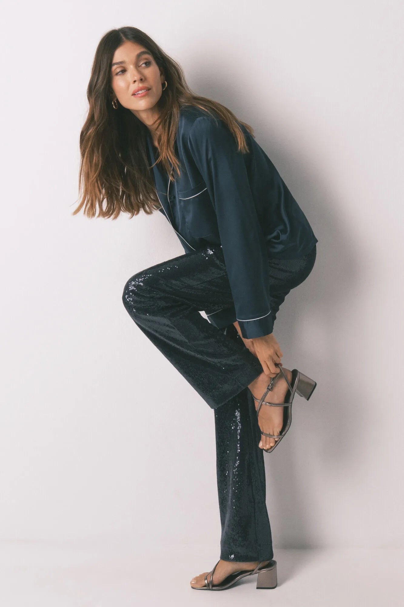 Women Secret_Medium Blue_Long Blue Satin Classic Pyjamas_2542471_12_05