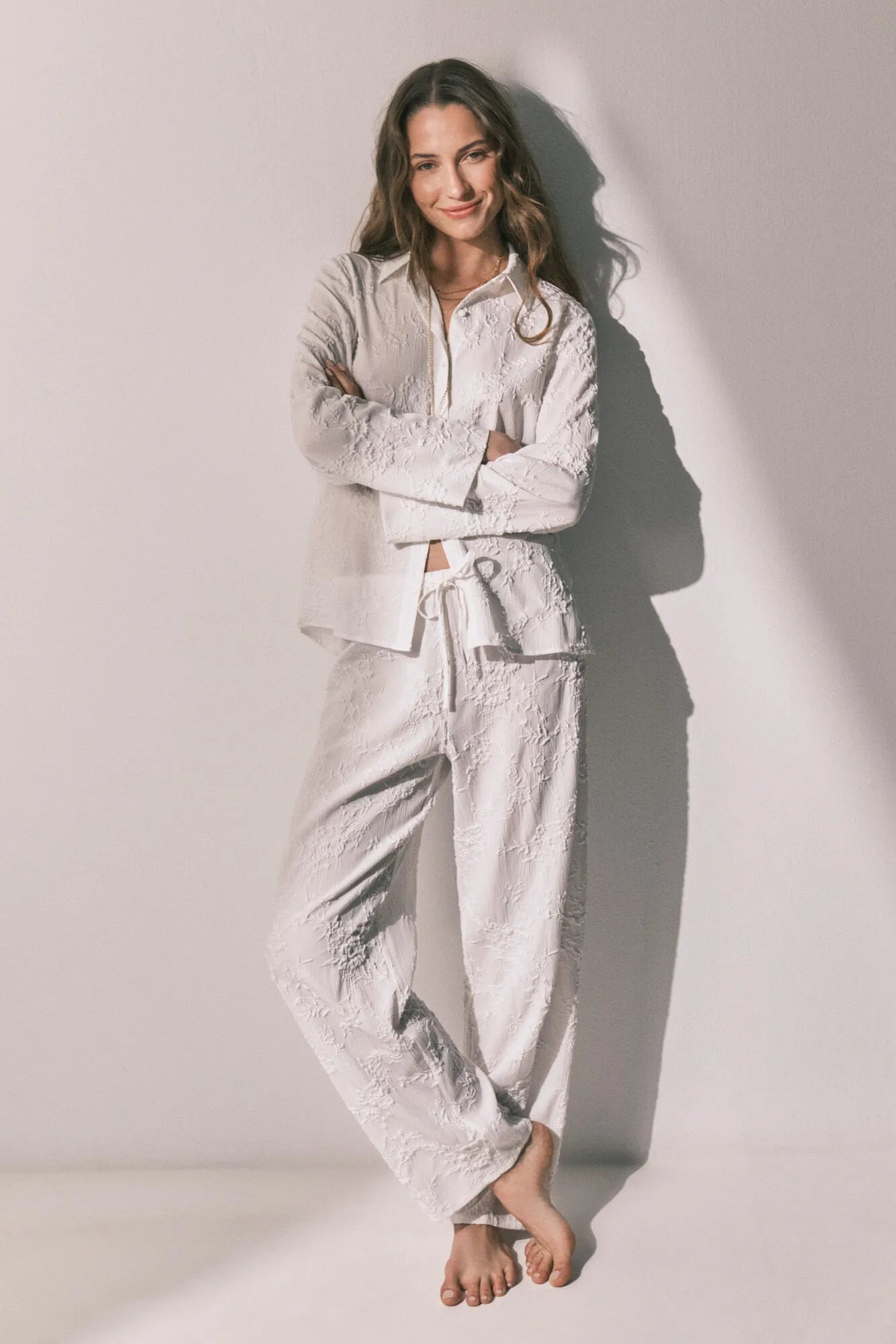 Women Secret_Ivory_Long Satin Jacquard Shirt Pyjamas in White_2543699_96_07