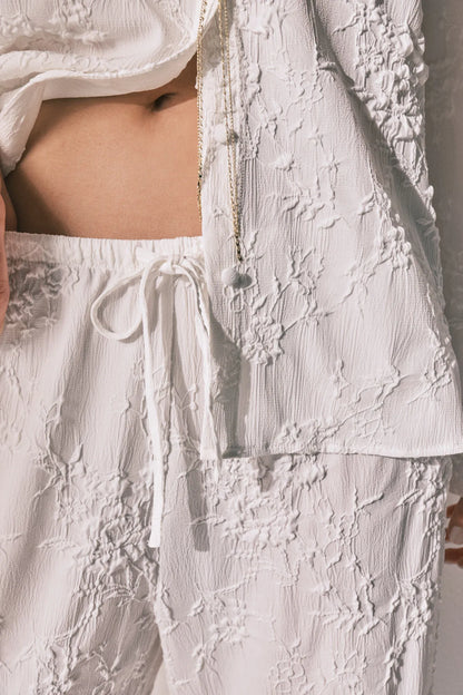 Women Secret_Ivory_Long Satin Jacquard Shirt Pyjamas in White_2543699_96_08