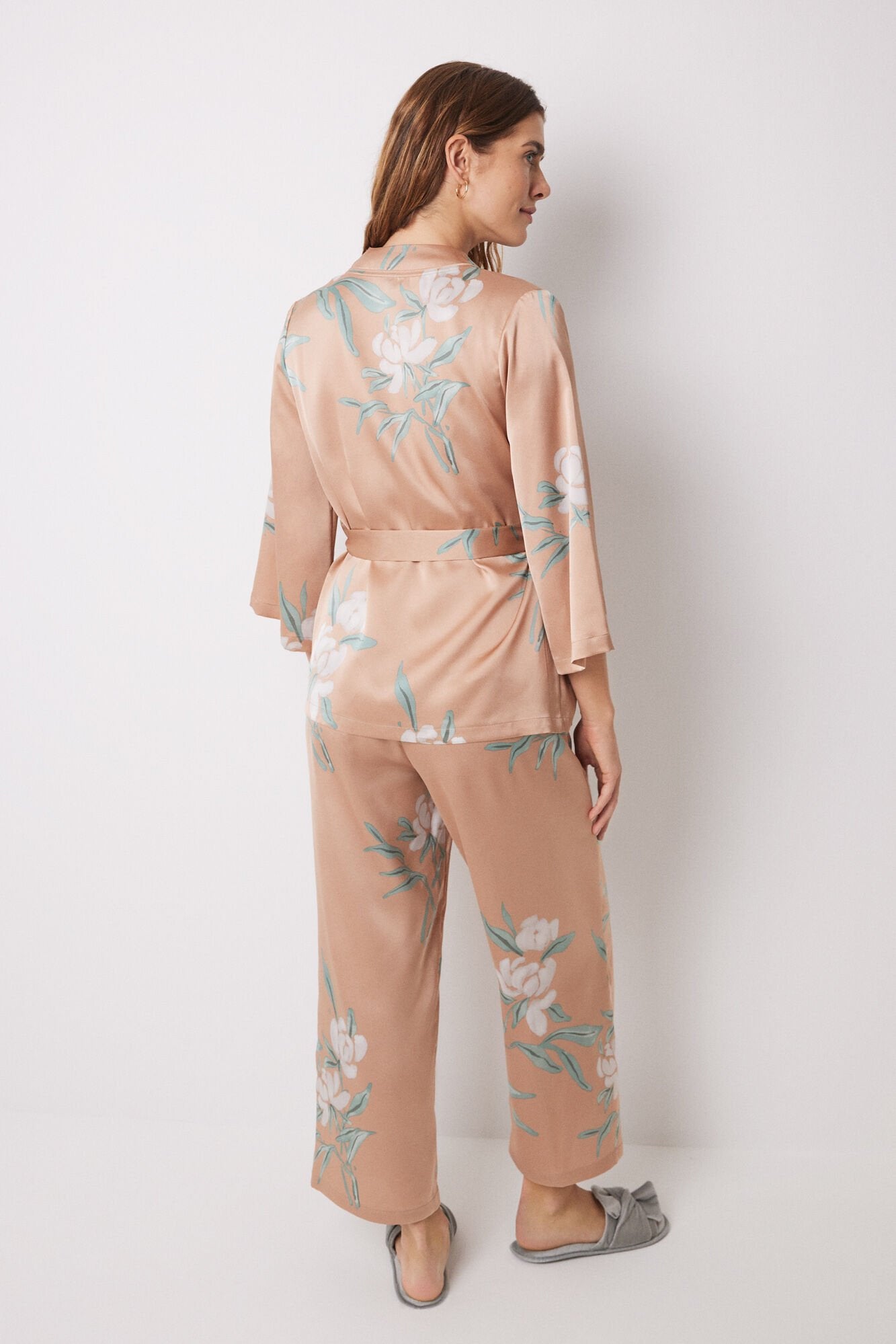 3-Piece Nude Pajama Set_07