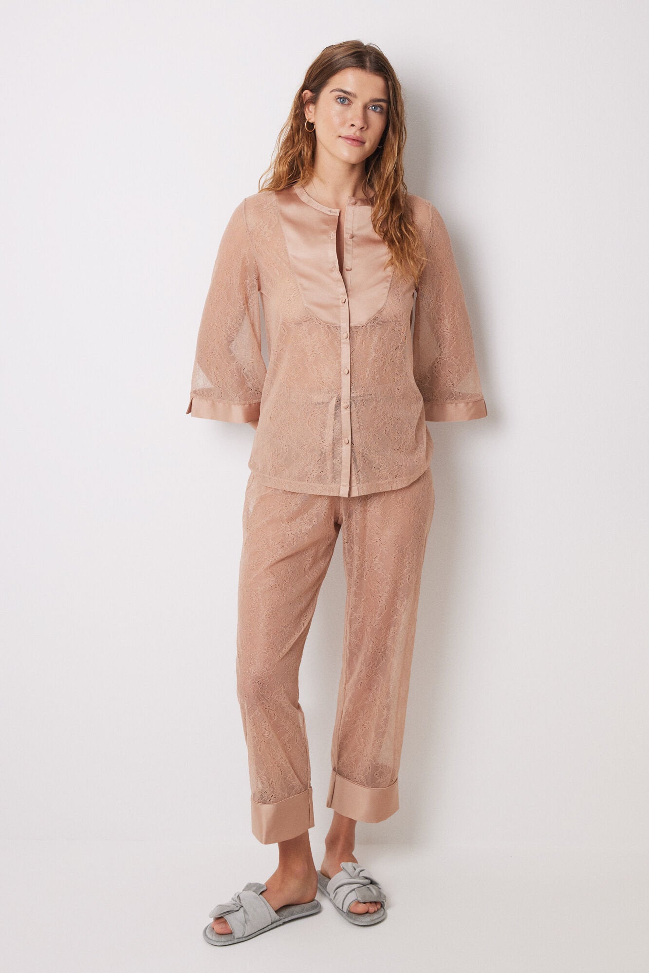 Long Lace Nude Pajamas_04