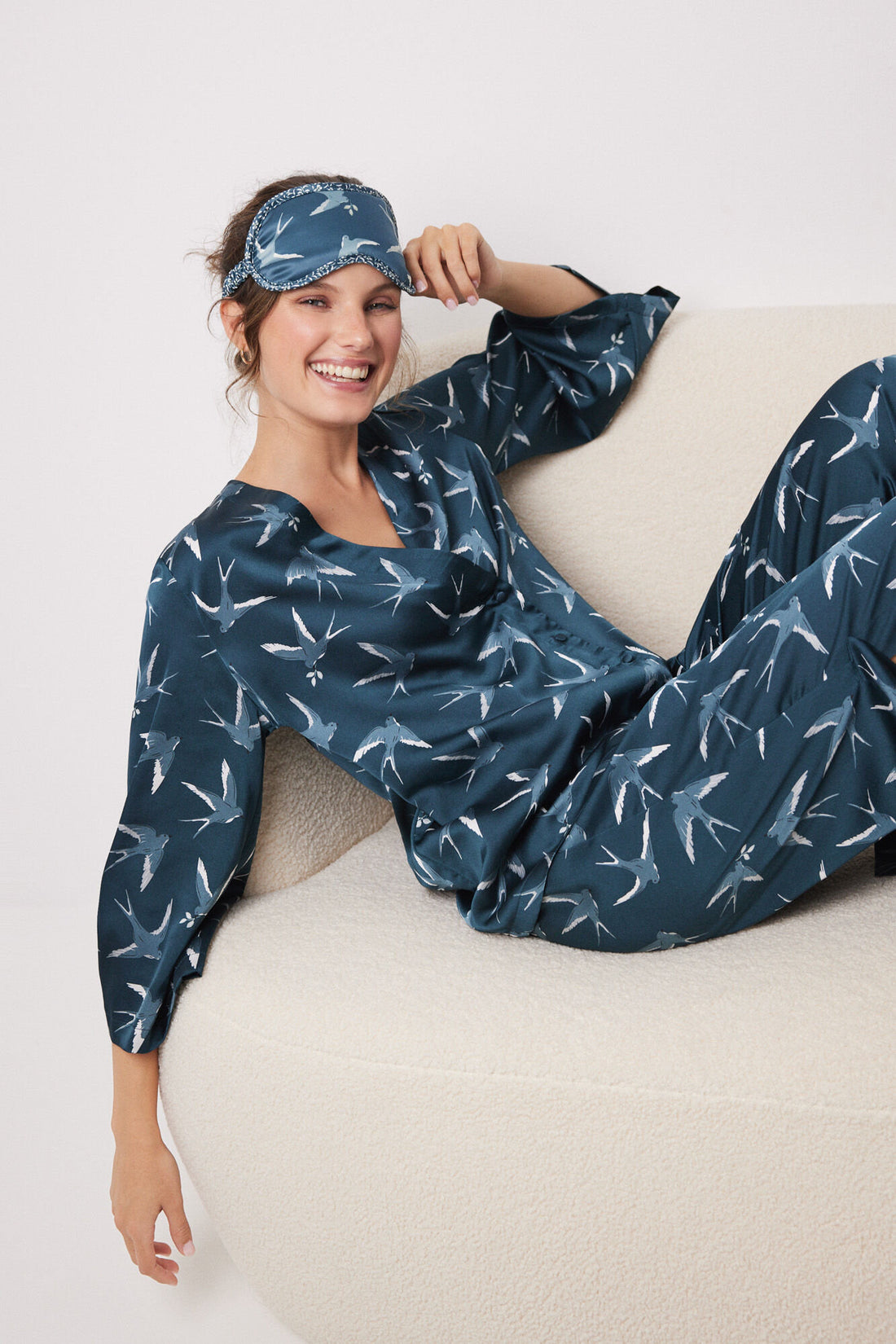 Long Satin Pajamas Bird Print_02