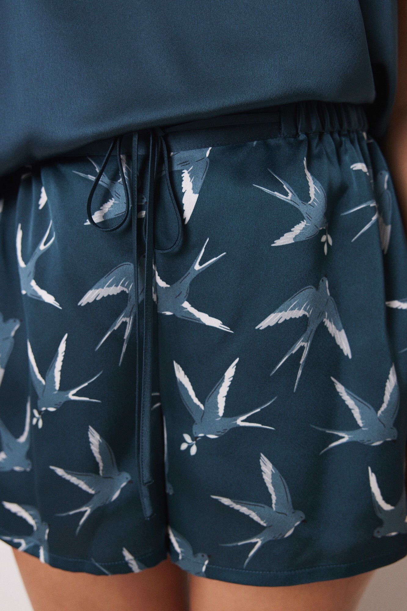 Short Pajamas Satin Printed Birds_05