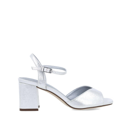 Silver Heeled Sandals_25600_09_01