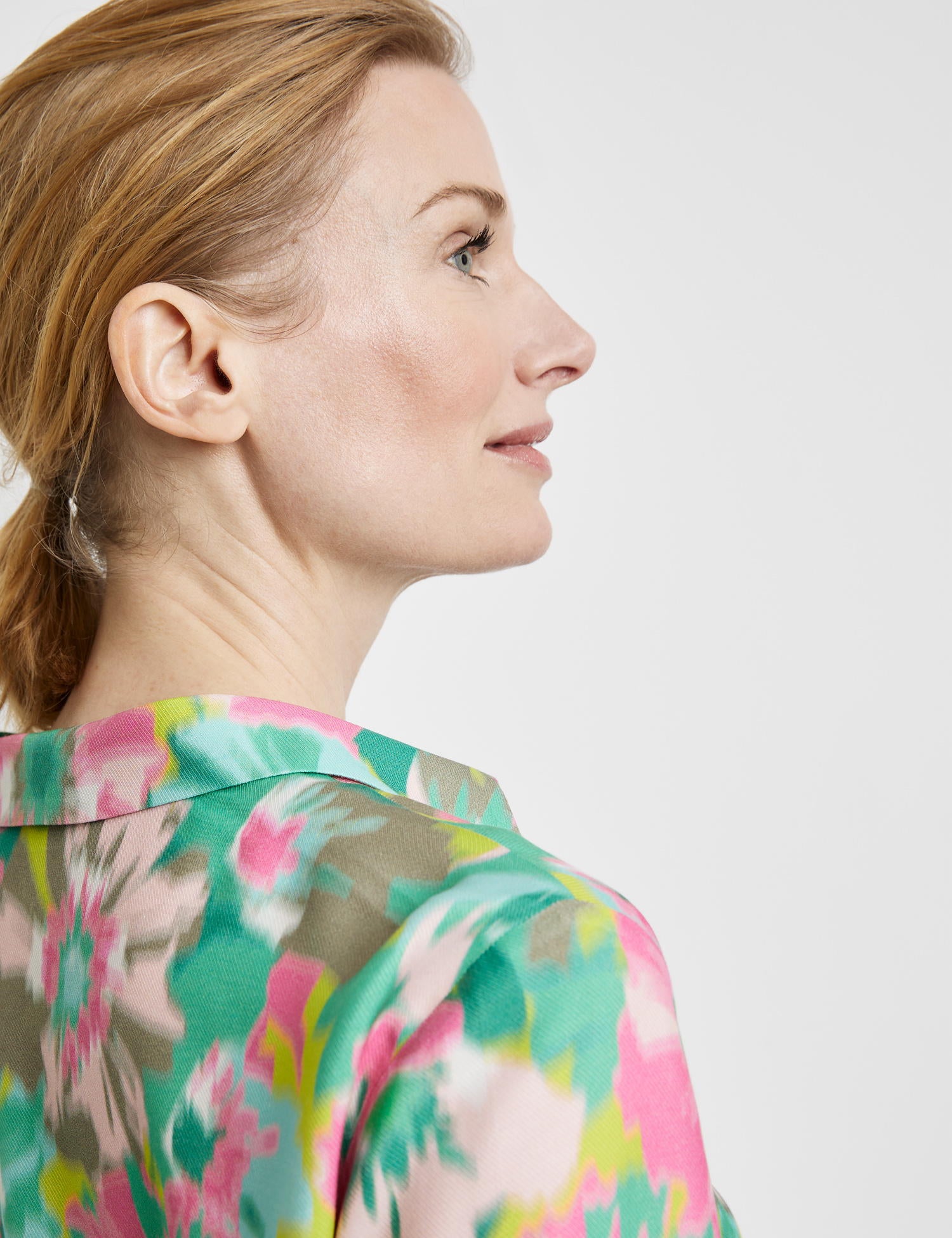 Sustainable Blouse With 3/4-Length Sleeves_260014-66408_5038_04