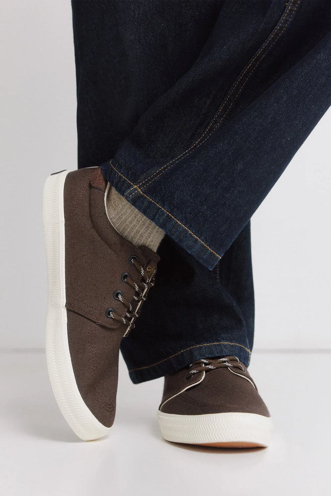 Springfield Brown Men Iconic Fabric Sneaker SKU: 2993186_30 Image 02